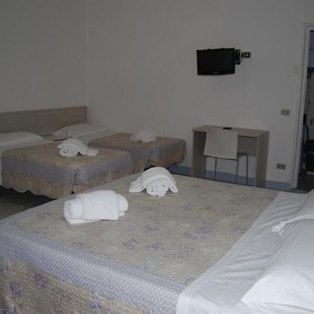 フィレンツェ ソッジョルノ サンタ レパラタ Bed & Breakfast エクステリア 写真