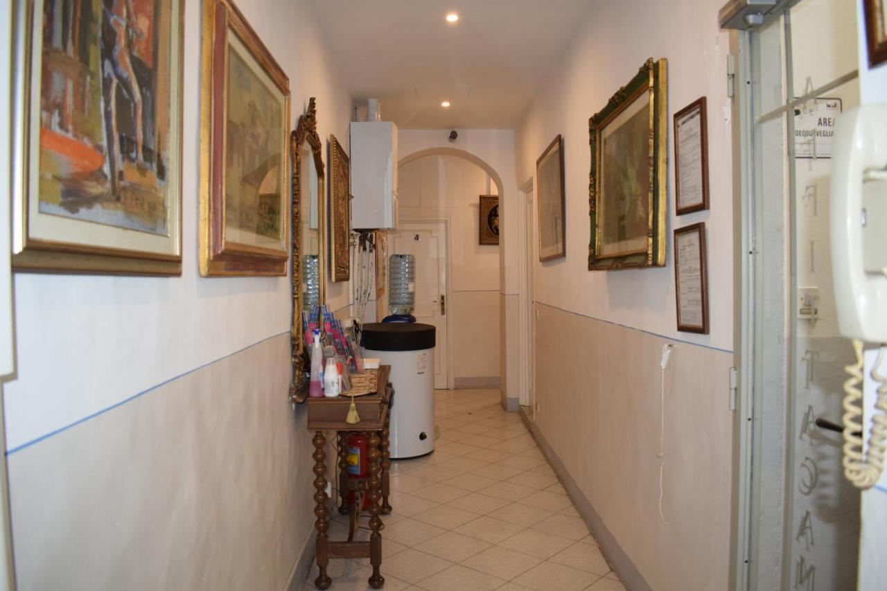 フィレンツェ ソッジョルノ サンタ レパラタ Bed & Breakfast エクステリア 写真